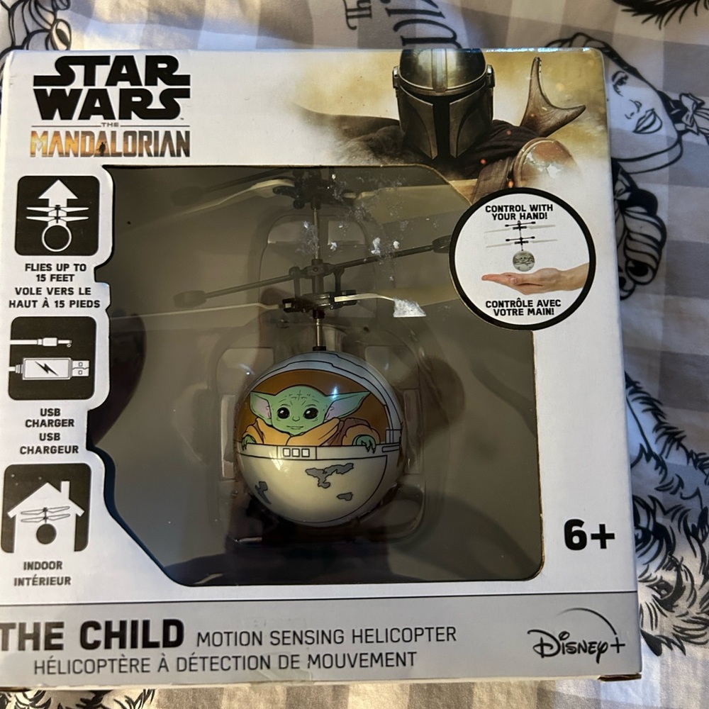 Disney Star Wars mandalorian baby yoda Grogu motion sensor helicopter NWT